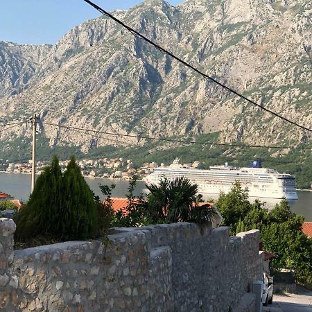 Apartmani Petrija Prčanj Extérieur photo