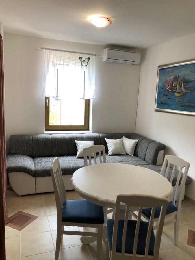Apartmani Petrija Prčanj Extérieur photo