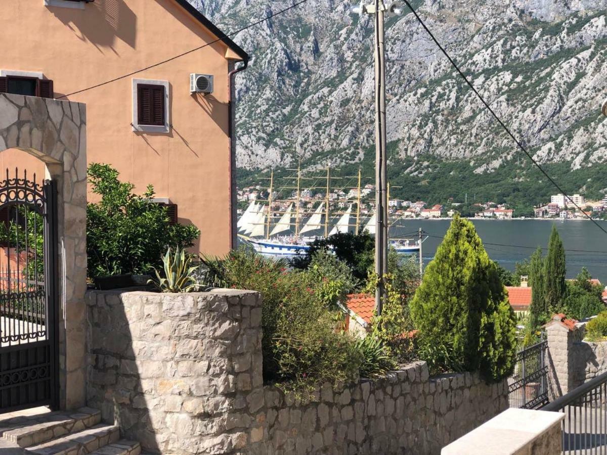 Apartmani Petrija Prčanj Extérieur photo