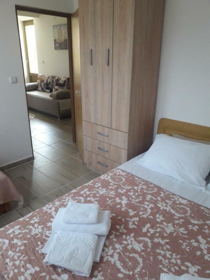 Apartmani Petrija Prčanj Extérieur photo